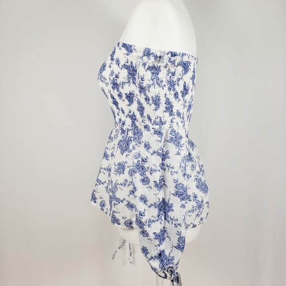 FATE by LFD Off Shoulder Top - Picture 4 of 9